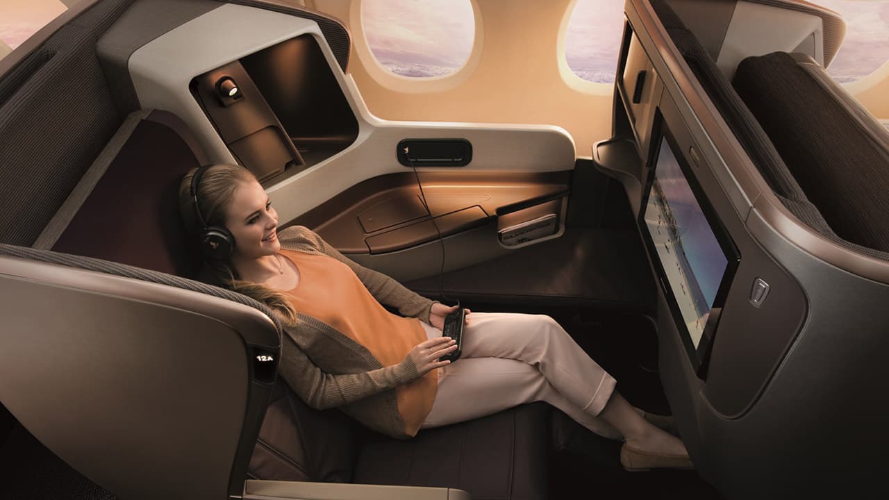 Singapore Airlines Round-the-World Business Class to Europe and North America image 1