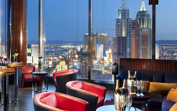 A photograph of the luxurious and spectacular restaurants that guests can enjoy at Mandarin Oriental, Las Vegas.